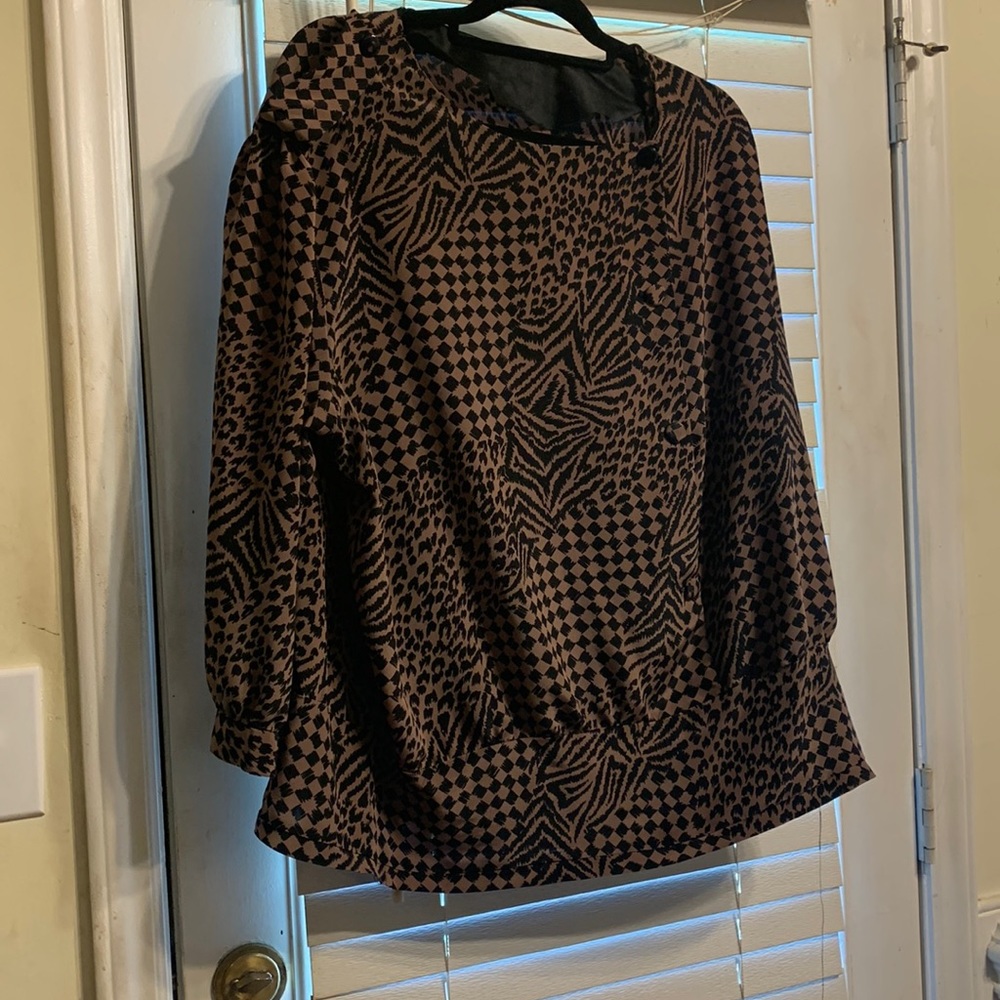 Blouse (loose fit)